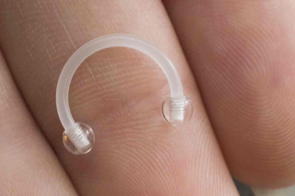 The Benefits of Earring Retainers for Piercing Lovers APXV